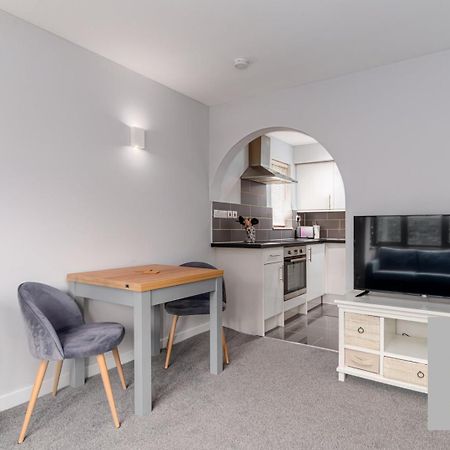 דירות לונדון Guestready - Cosy Wimbledon Studio Flat מראה חיצוני תמונה